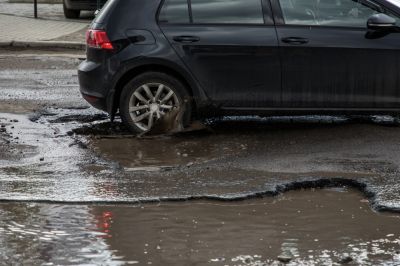 Potholes Can be Dangerous for Drivers and Pedestrians!